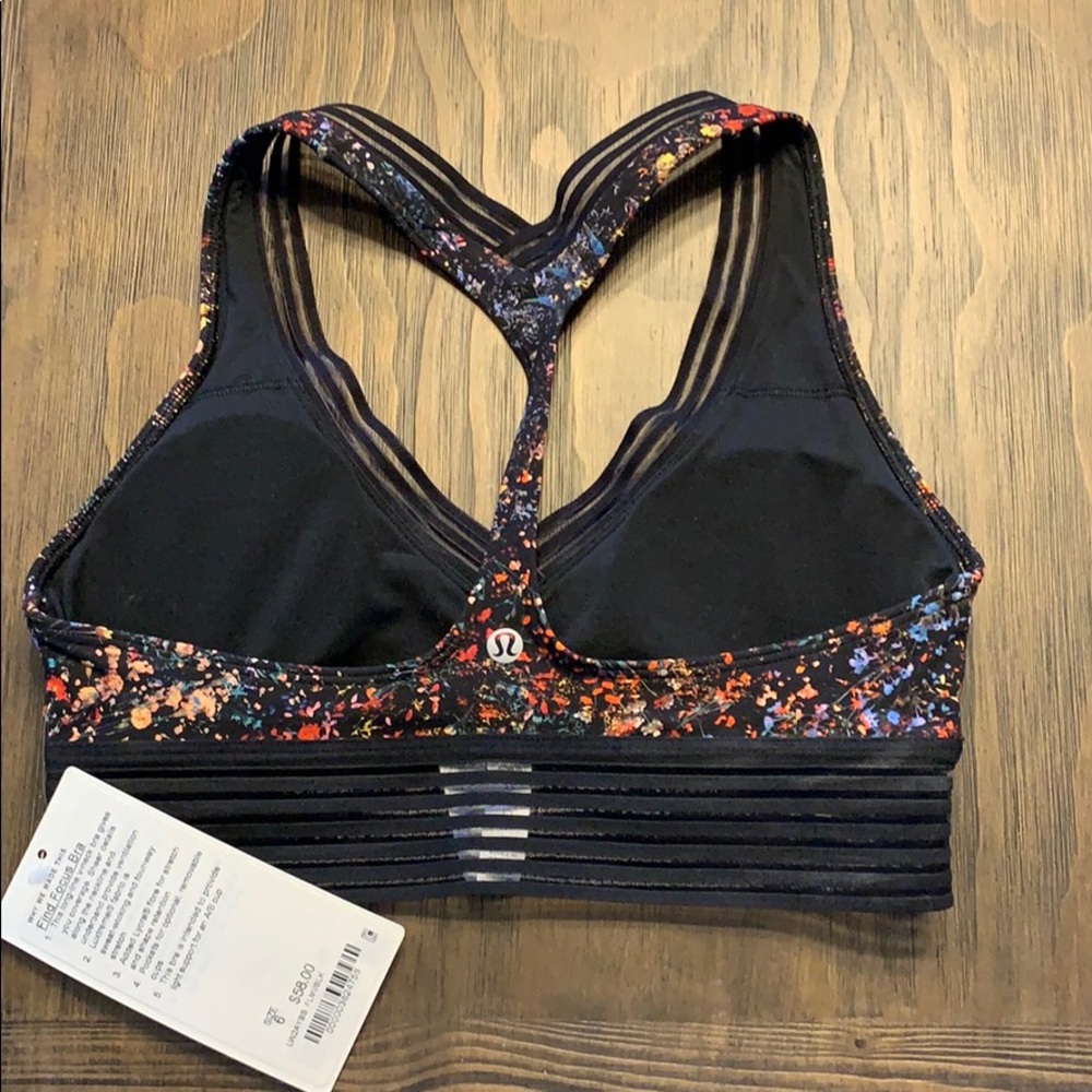 Lululemon Sz 6 NEW sports bra